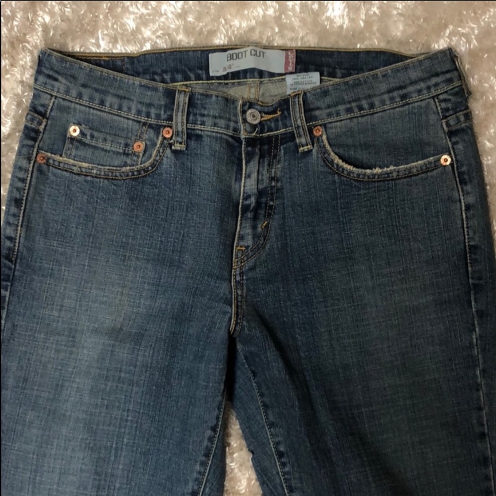 Levi’s Bootcut Size 8. Very soft!